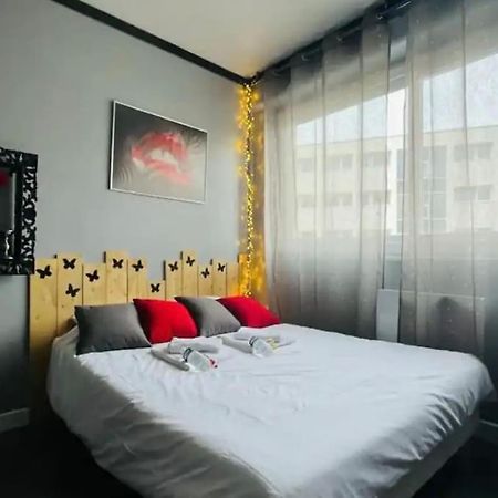 ריימס Orphelin Studio Avec Balneo Proche Centre Ville מראה חיצוני תמונה